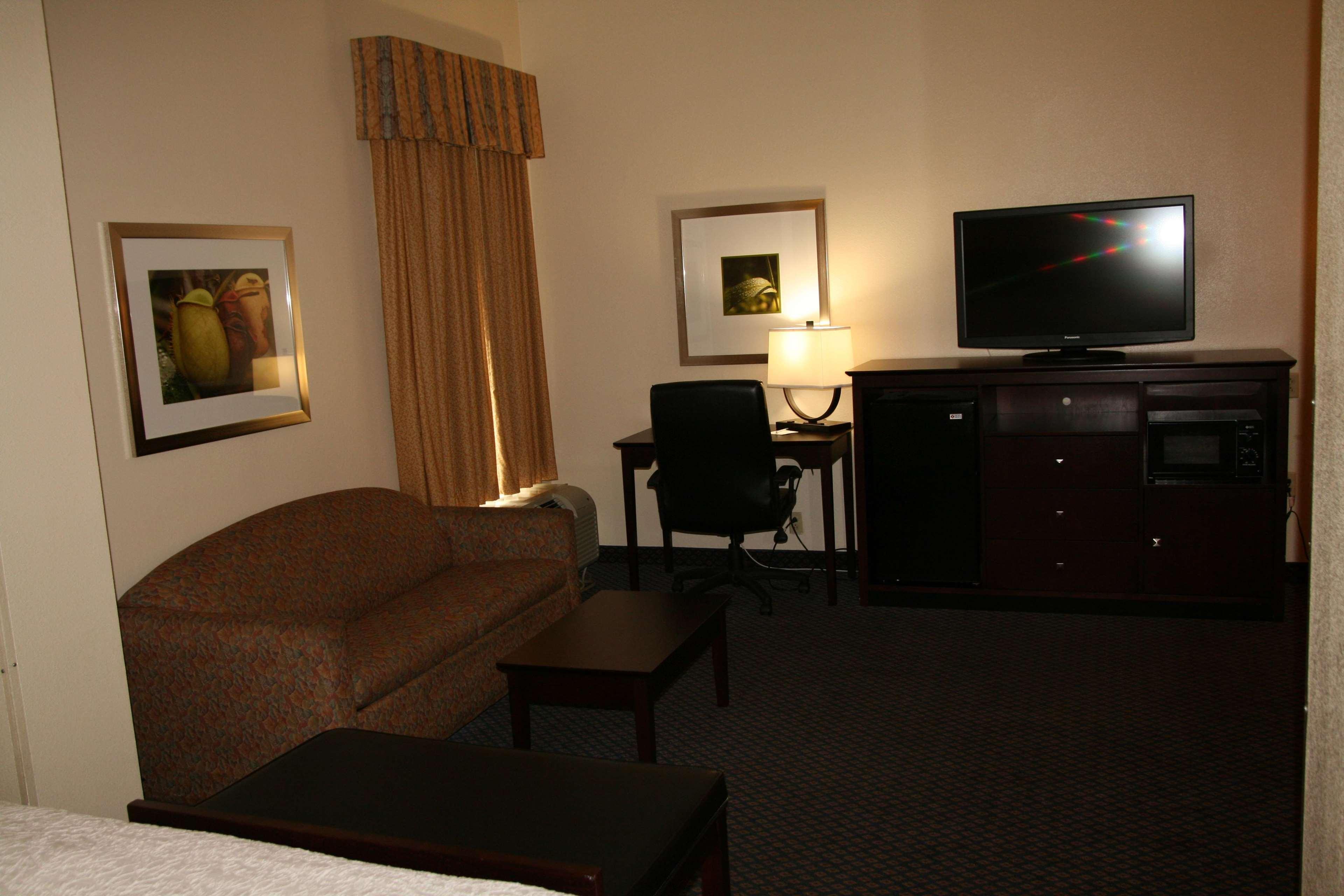 Hampton Inn Petersburg-Fort Gregg Adams Exterior photo